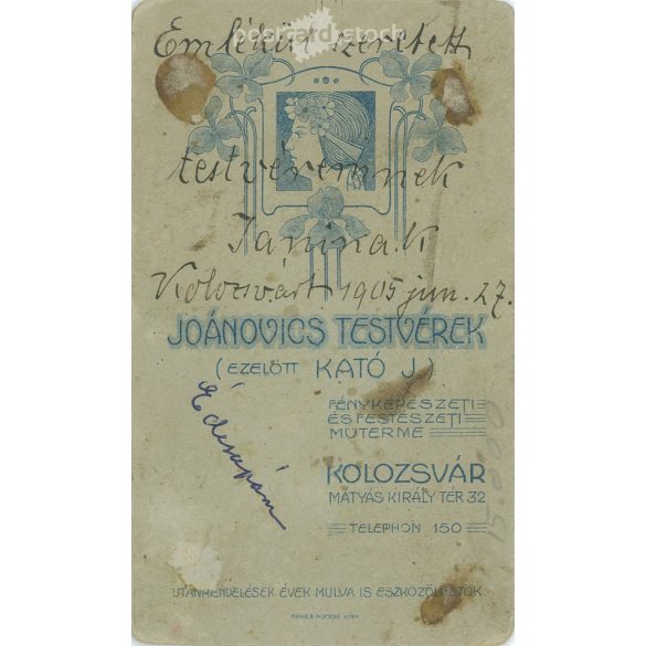 1905 - Előkelő fiatalember portréfotója.  A kép Joánovics Testvérek fotóműtermében, Kolozsvárott készült. Régi fotó. Eredeti kabinetfotó / keményhátú fotó / vizitkártya, CDV fotó. (2793802)