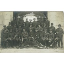   Cca 1900 - Katonafotó, csoportkép. A képen szereplők és a kép készítője ismeretlen. Eredeti fotó. Fekete-fehér fotólap, régi képeslap. (2793845)