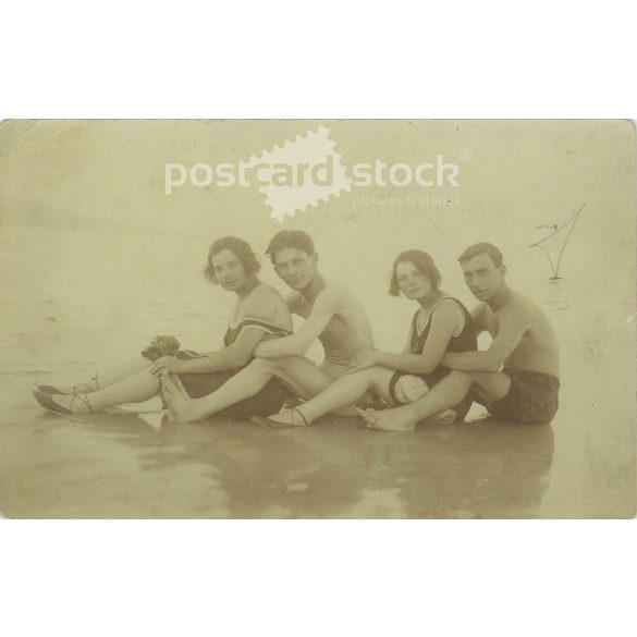 1922 - Balatonberény. „A szebb napok emlékére.” A képen szereplők személye és a kép készítője ismeretlen. Régi fotó. Eredeti fotó. Fekete-fehér fotólap, régi képeslap. (2793896)